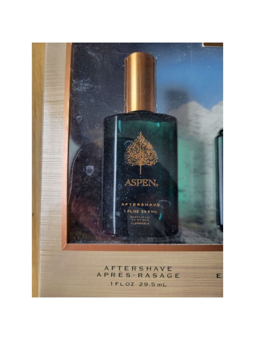 Aspen Gold & Green Men's Grooming Gift Set - Picture 3 of 8